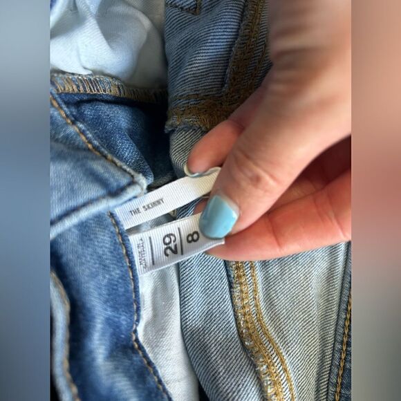 Loft skinny Jean with distressed hem - Picture 4 of 4